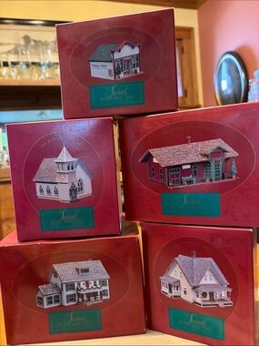 1994 Hallmark “Sarah Plain and Tall” Village